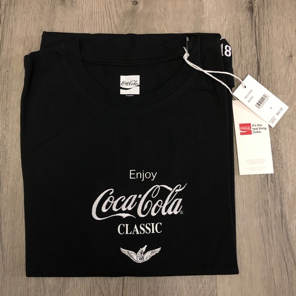 STAPLE PIGEON x Coca Cola Catch The Wave - Picture 1 of 8